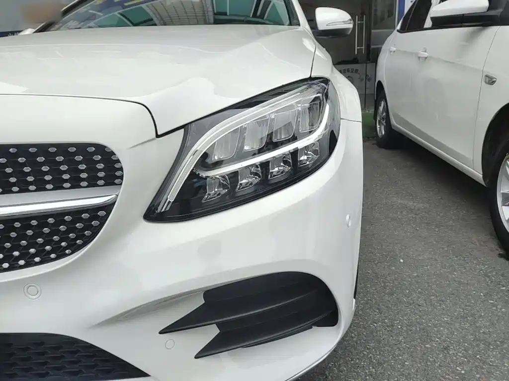 Mercedes-Benz C-Class — миниатюра 24