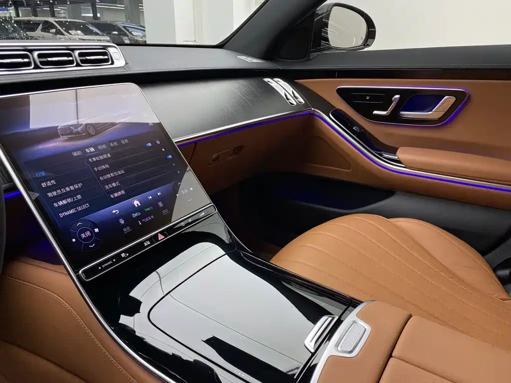 Mercedes-Benz S-Class — миниатюра 18