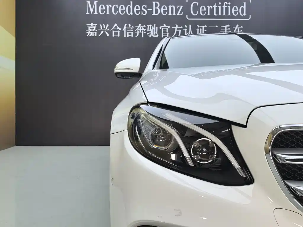 Mercedes-Benz E-Class — миниатюра 34