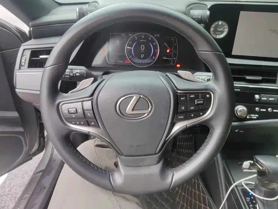 Lexus ES — миниатюра 15