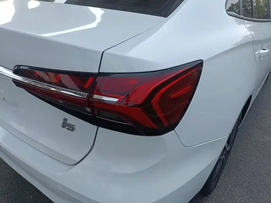 Roewe i5 — миниатюра 8