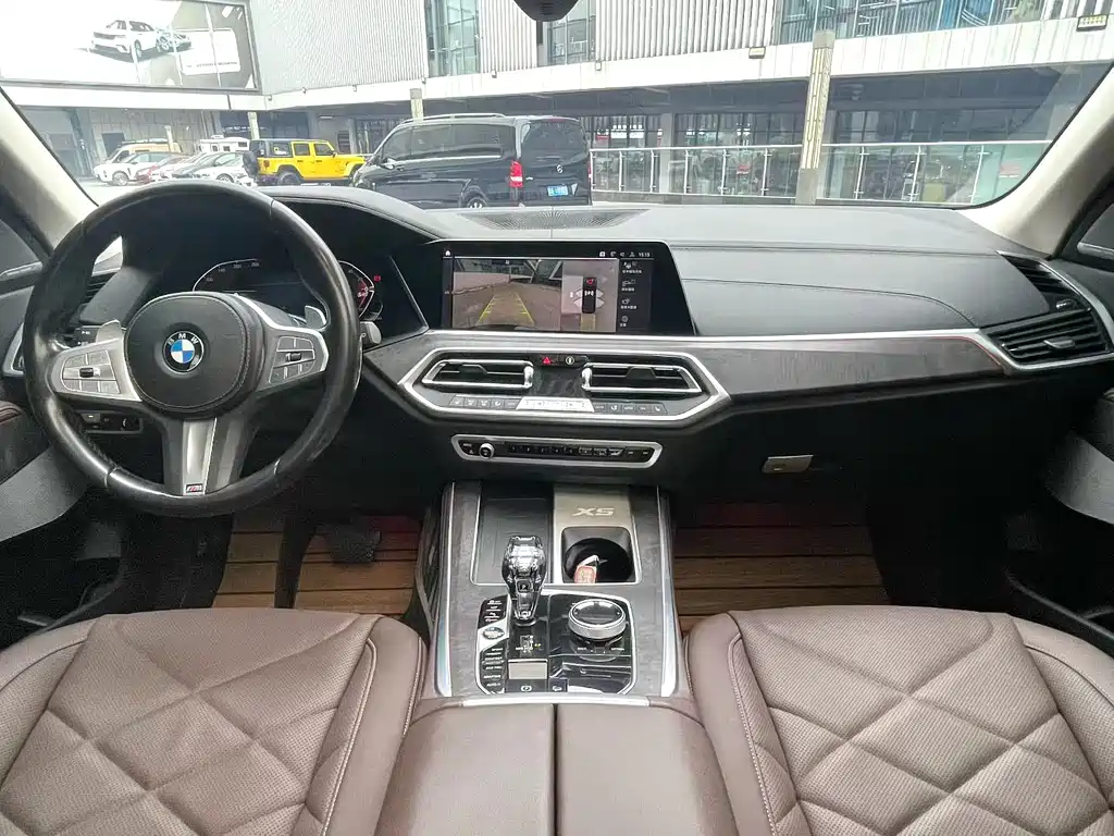 BMW X5 — миниатюра 7