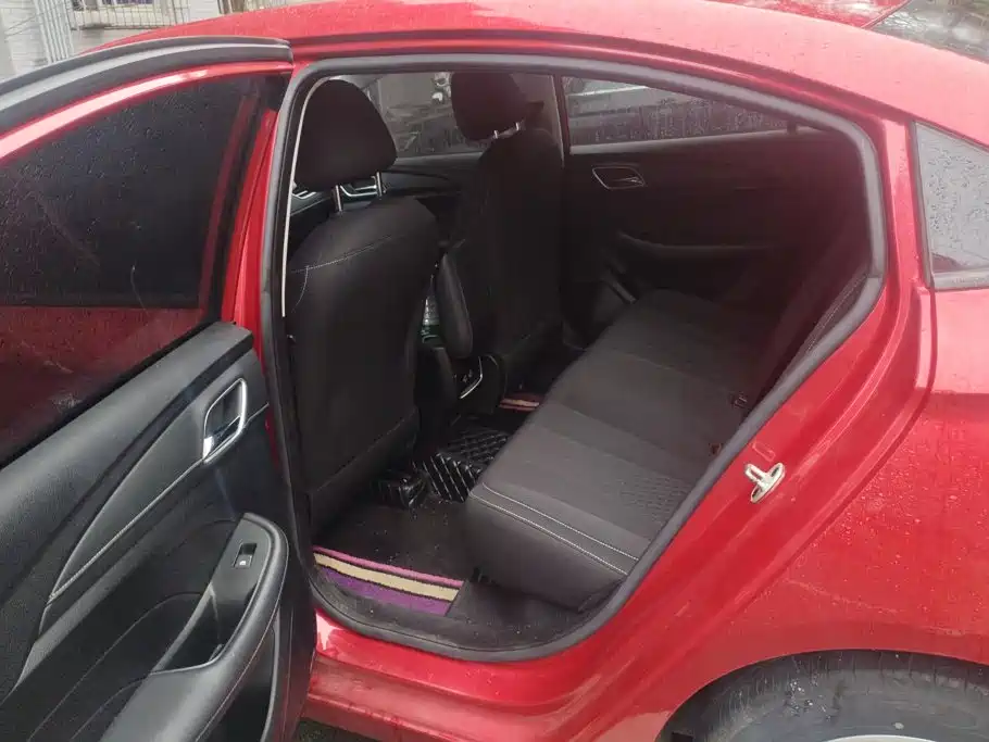 Roewe i5 — миниатюра 11