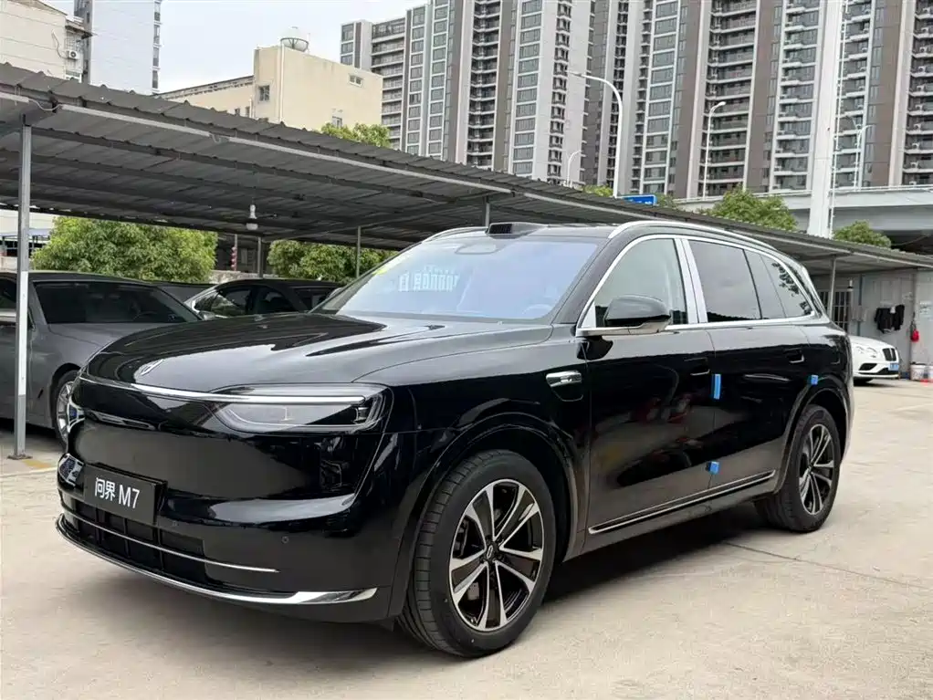AITO M7
