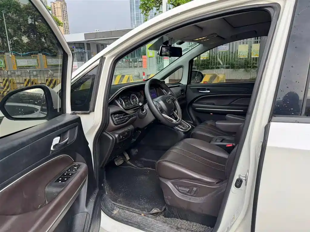 GAC M6 2019 270T AT Premium （ мест） V