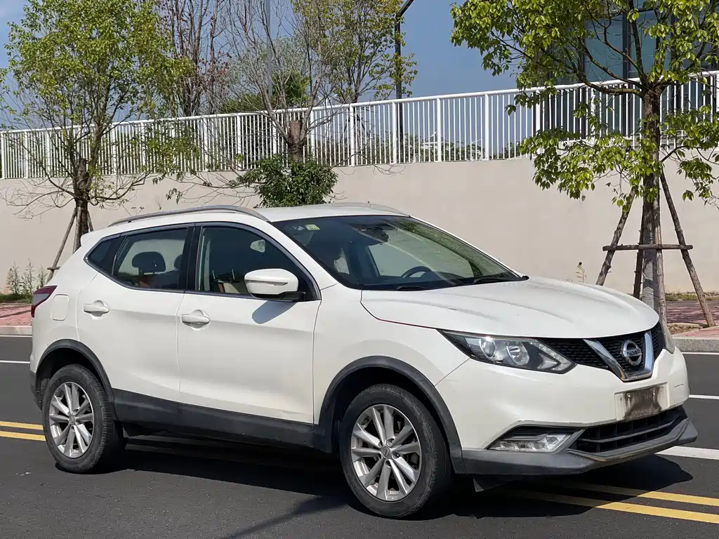 Nissan Qashqai — миниатюра 3