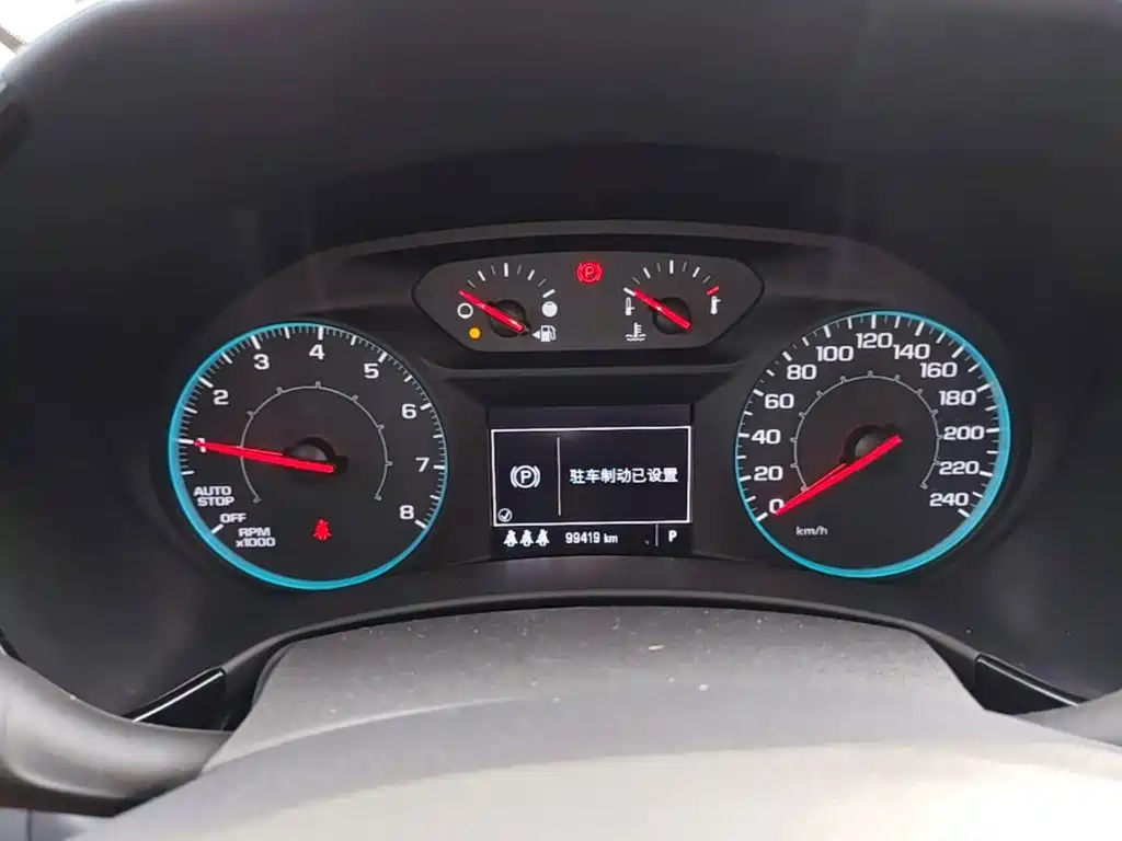 Chevrolet Equinox — миниатюра 12