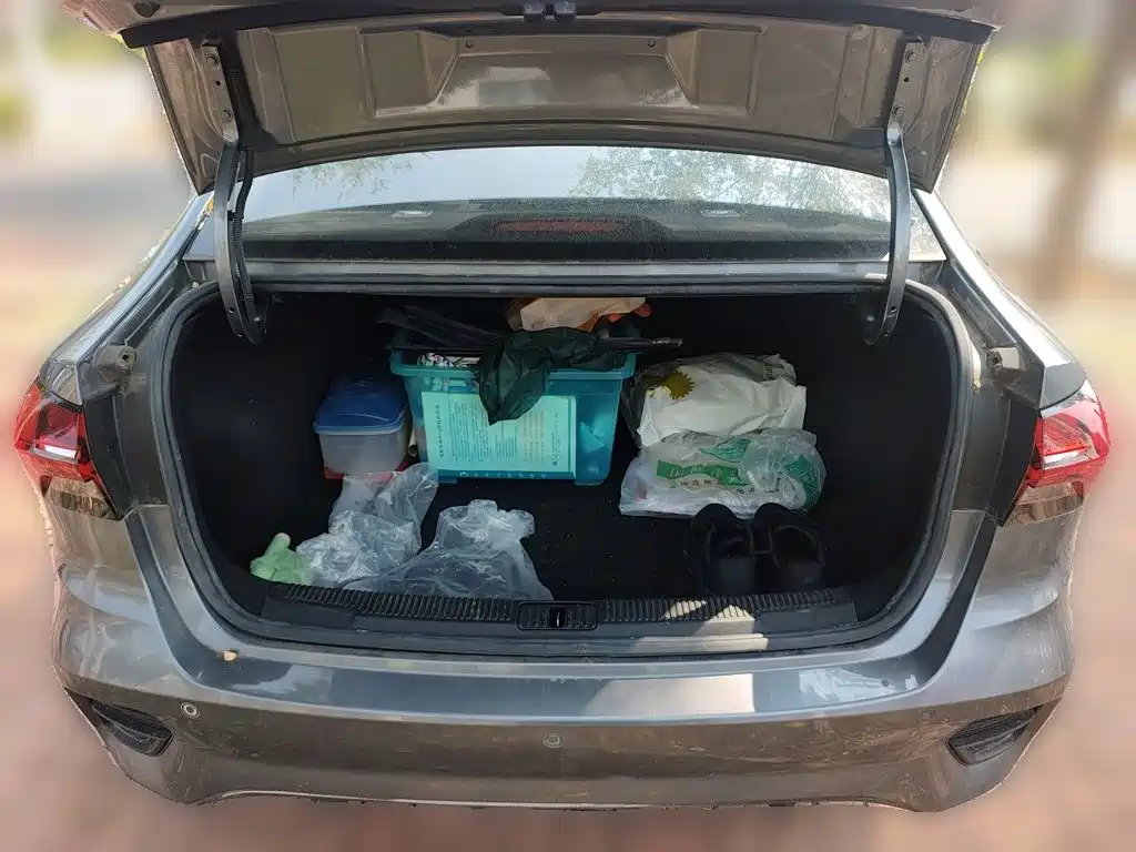 Roewe i5 — миниатюра 20