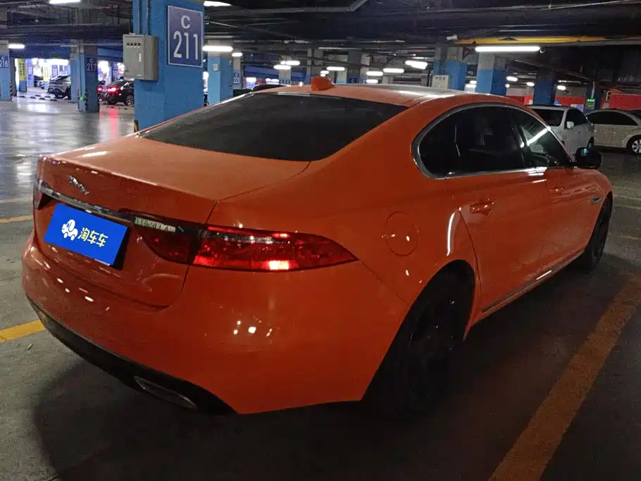 Jaguar XFL — миниатюра 3