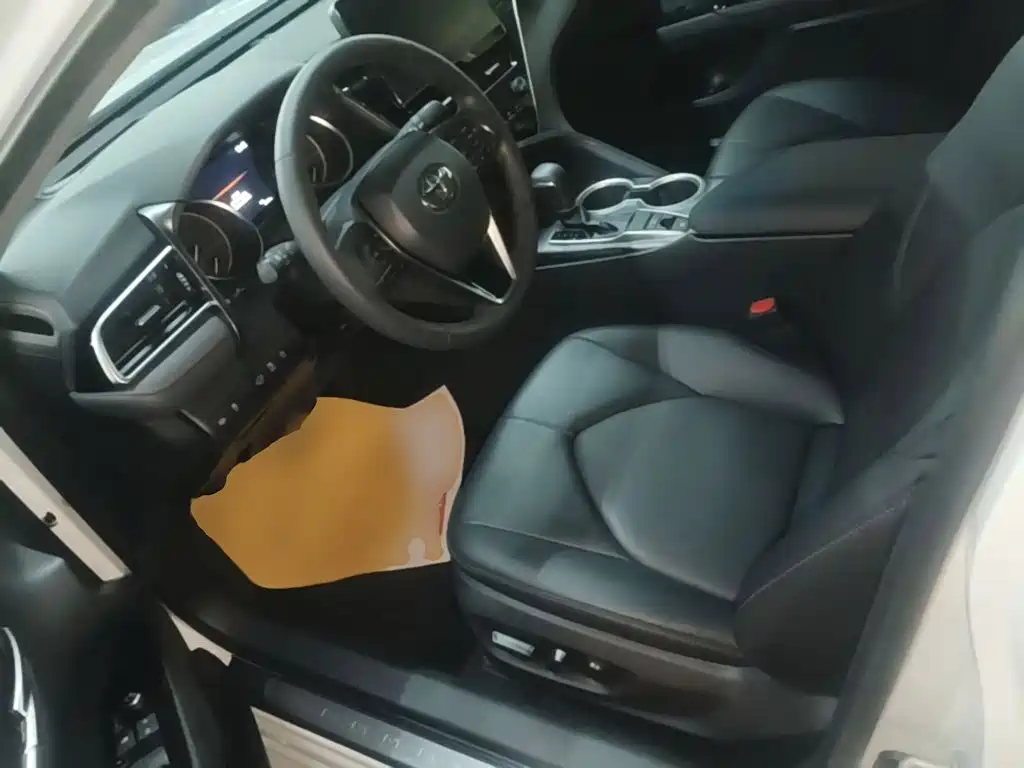 Toyota Camry — миниатюра 15
