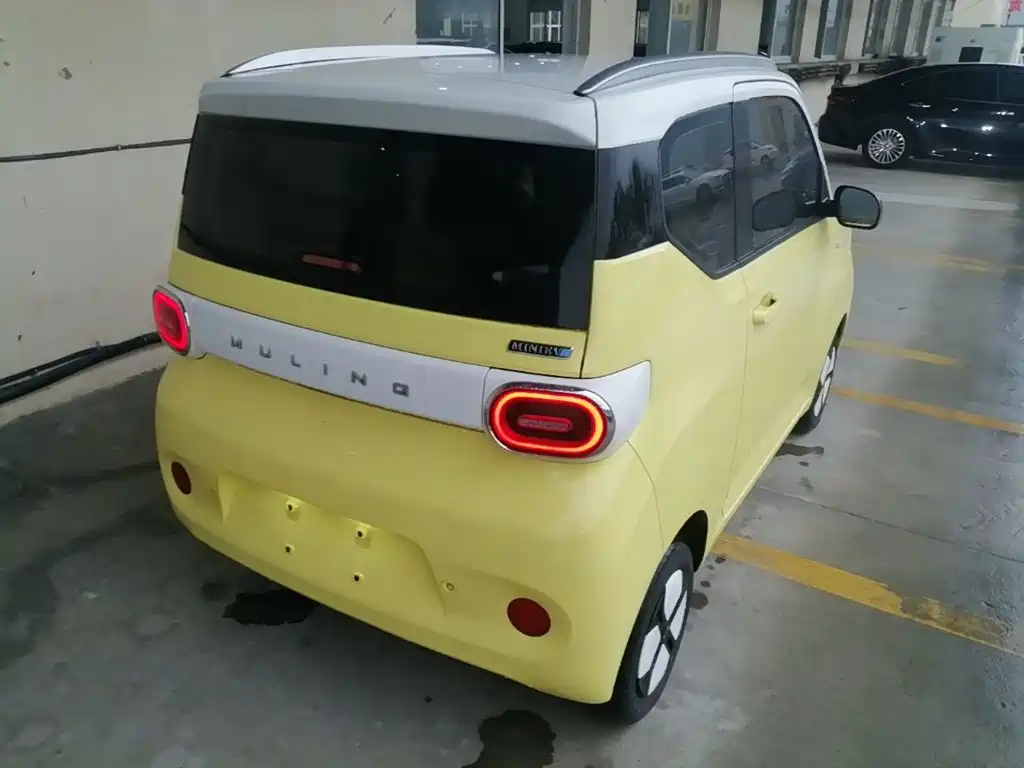 Wuling MINIEV — миниатюра 7