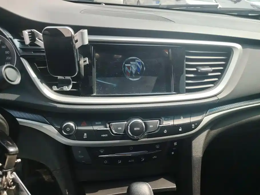 Buick Excelle — миниатюра 13