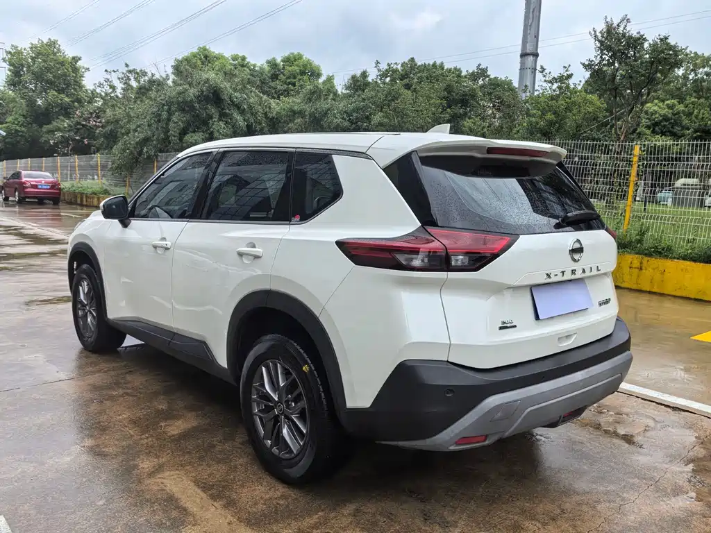 Nissan X-Trail — миниатюра 11