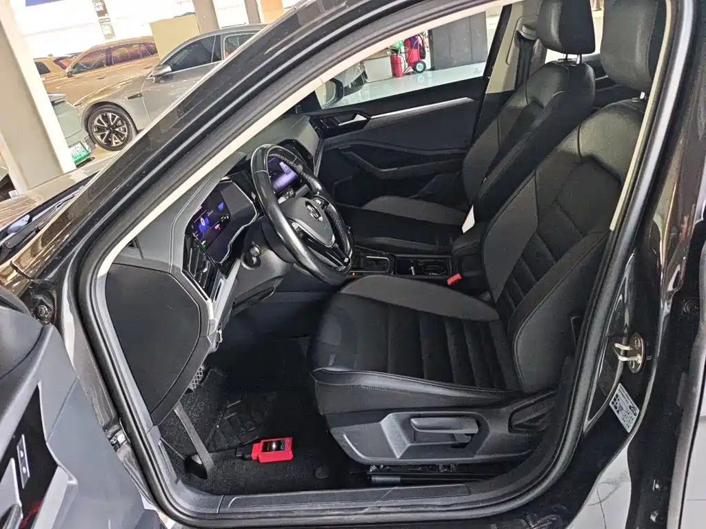 Volkswagen Sagitar — миниатюра 11
