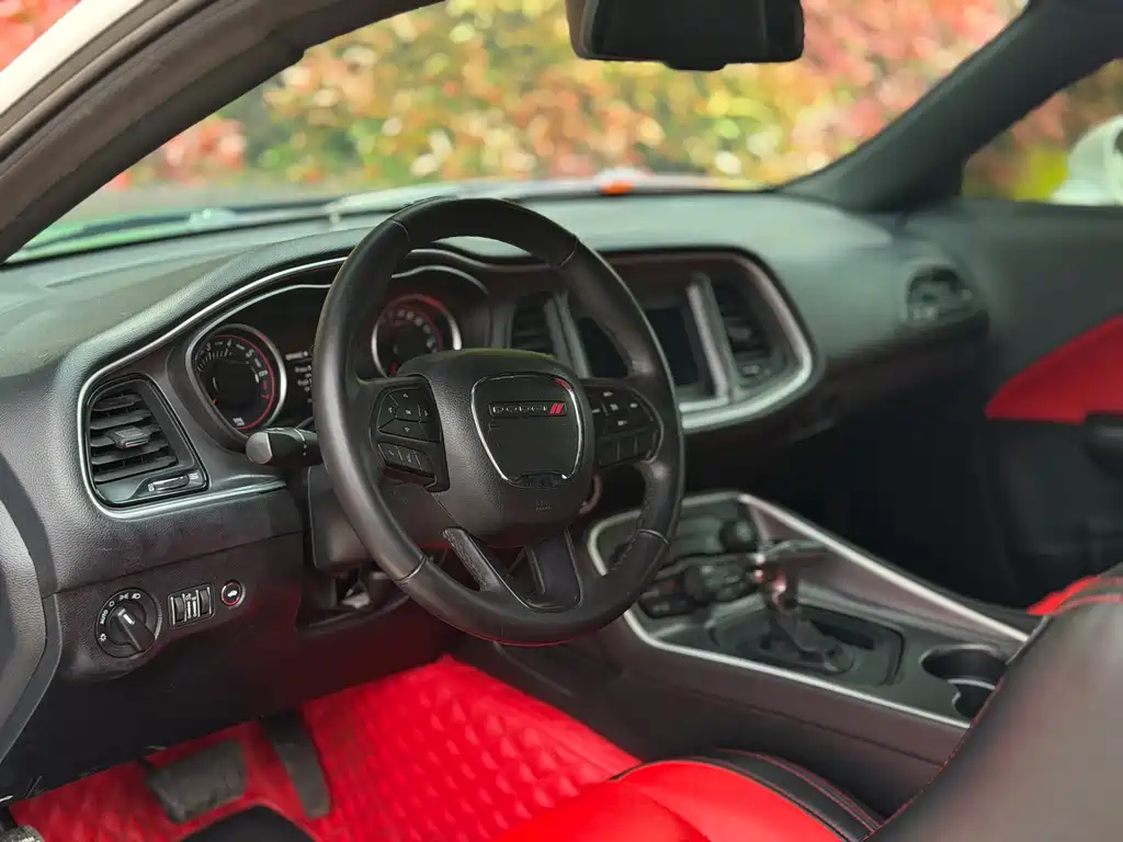 Dodge Challenger 2020 3.6L AT
