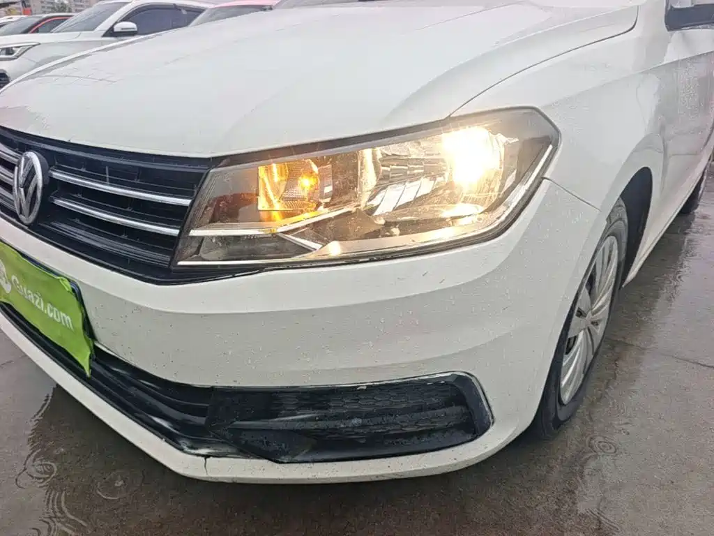 Volkswagen Santana — миниатюра 24