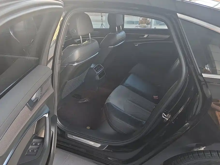 Audi A6L — миниатюра 11