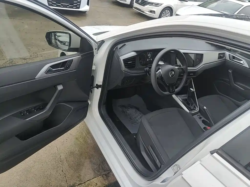 Volkswagen Polo — миниатюра 16