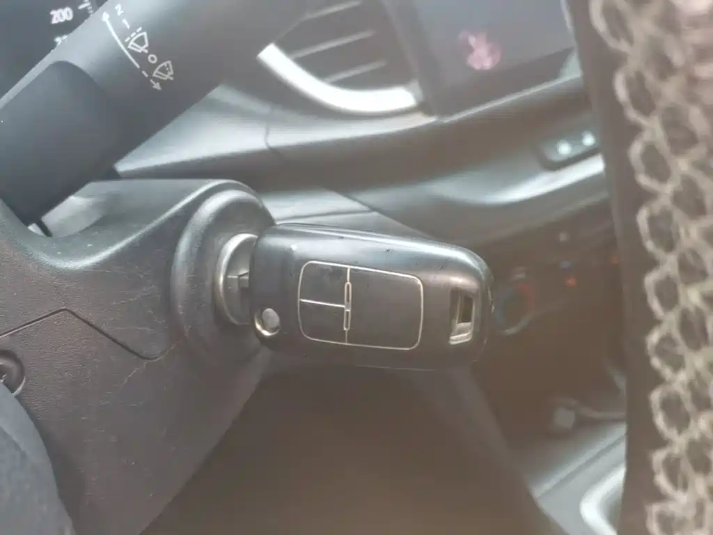 Buick Excelle — миниатюра 9