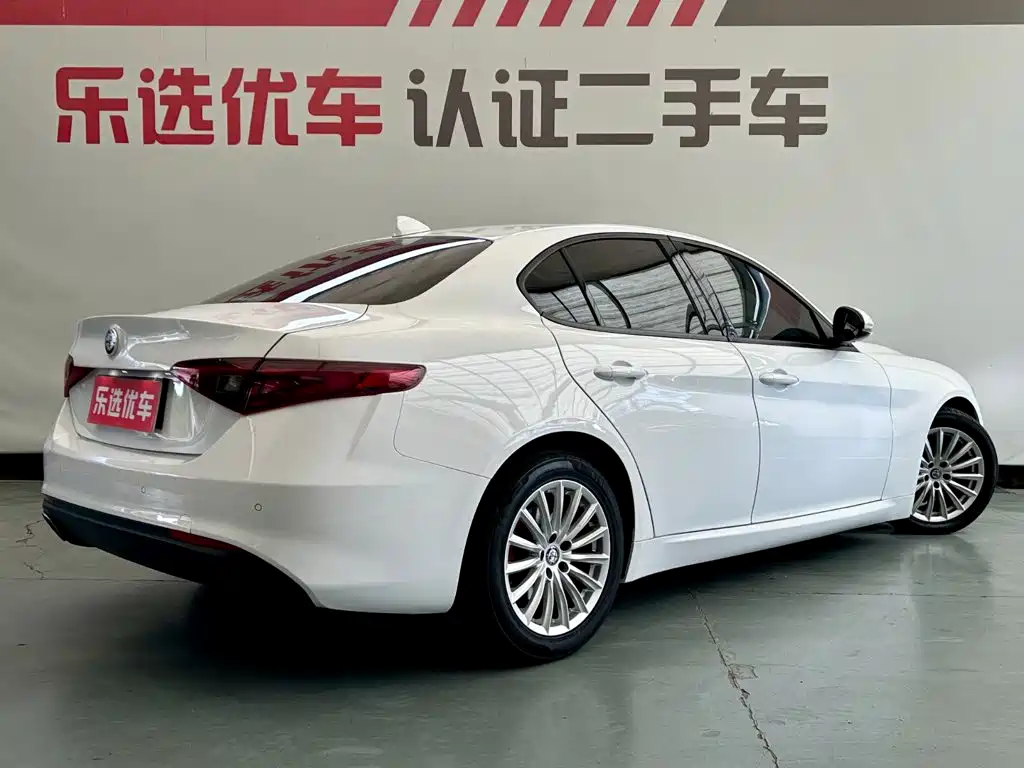 Alfa Romeo Giulia — миниатюра 5