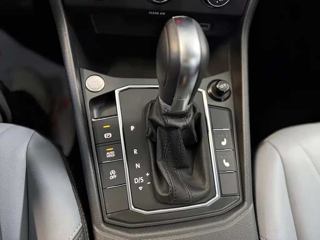 Volkswagen Lavida — миниатюра 10