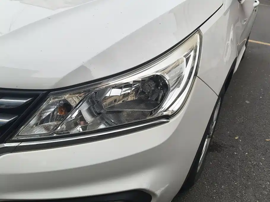 Baojun 310 — миниатюра 5