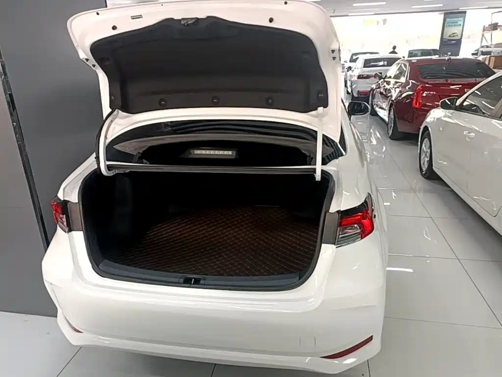 Toyota Corolla — миниатюра 19