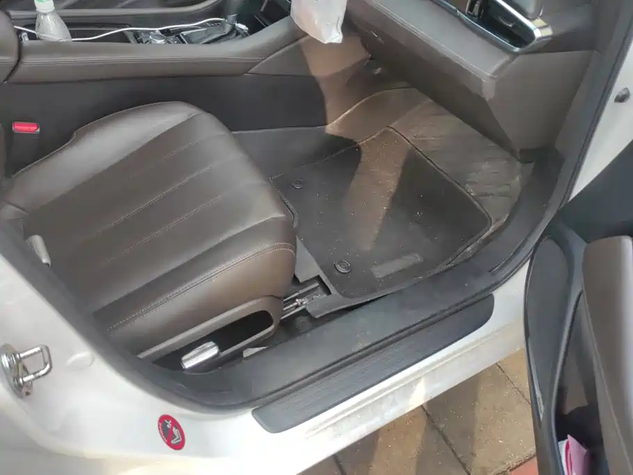 Mazda Atenza — миниатюра 8