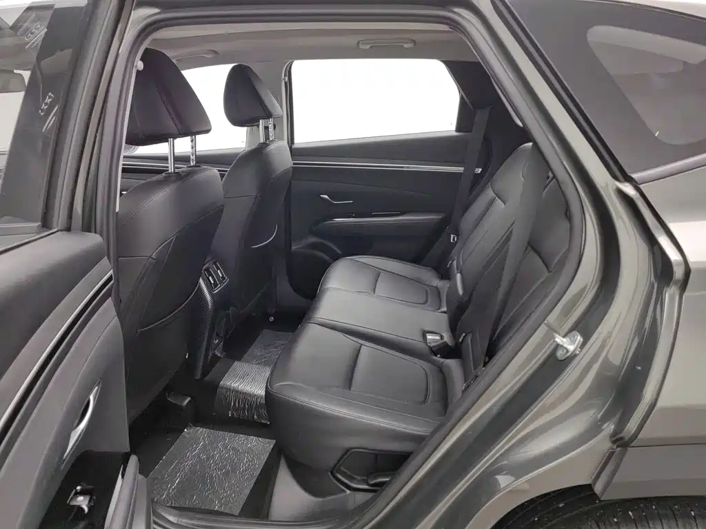Hyundai Tucson — миниатюра 15