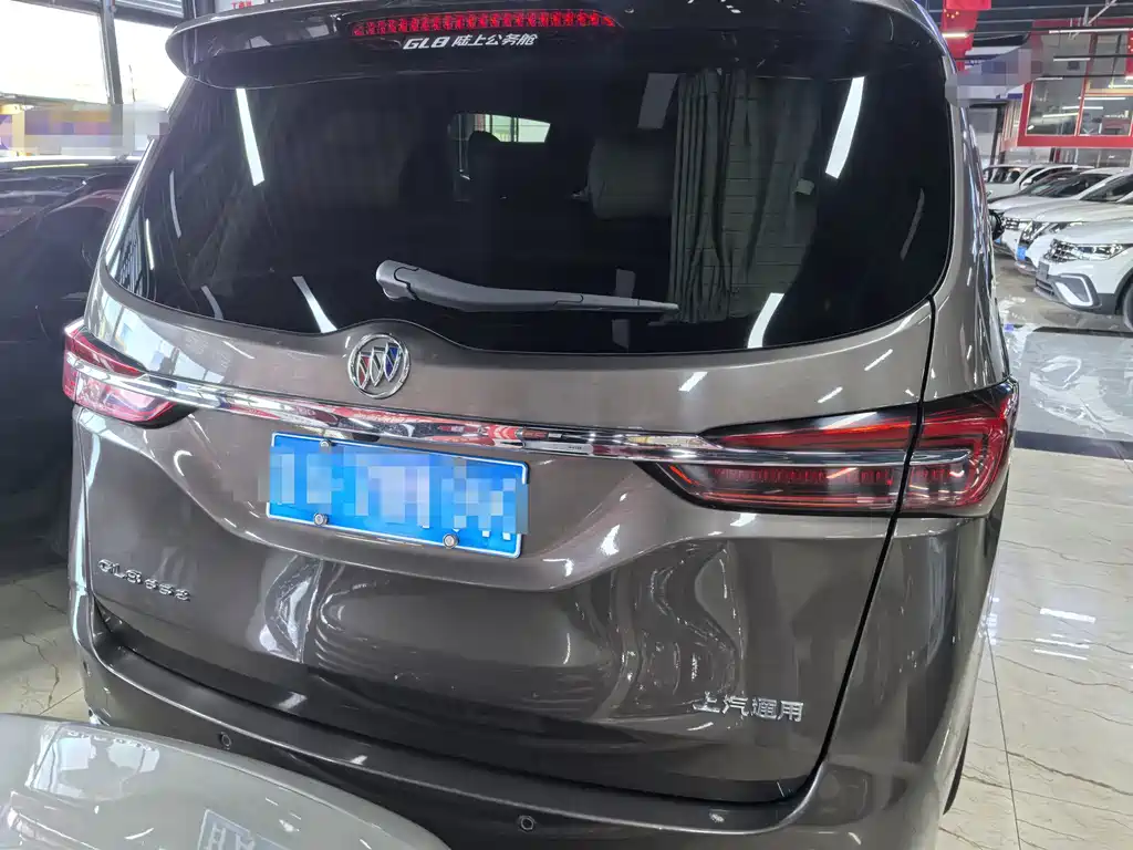 Buick GL8 — миниатюра 5