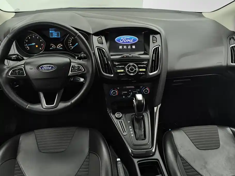 Ford Focus — миниатюра 12