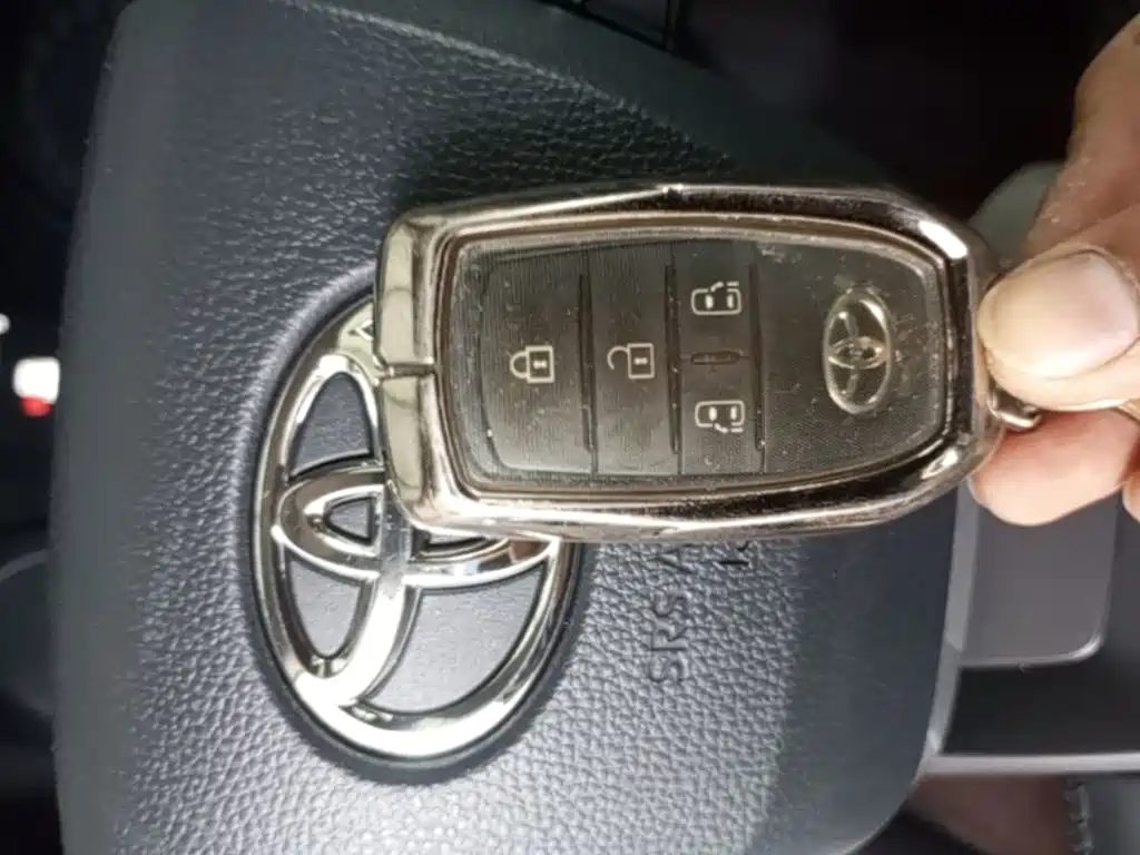 Toyota Sienna — миниатюра 9