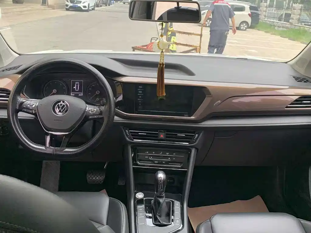 Volkswagen Tharu — миниатюра 4