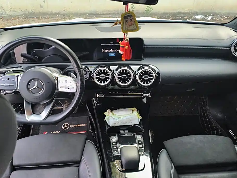 Mercedes-Benz A-Class — миниатюра 12