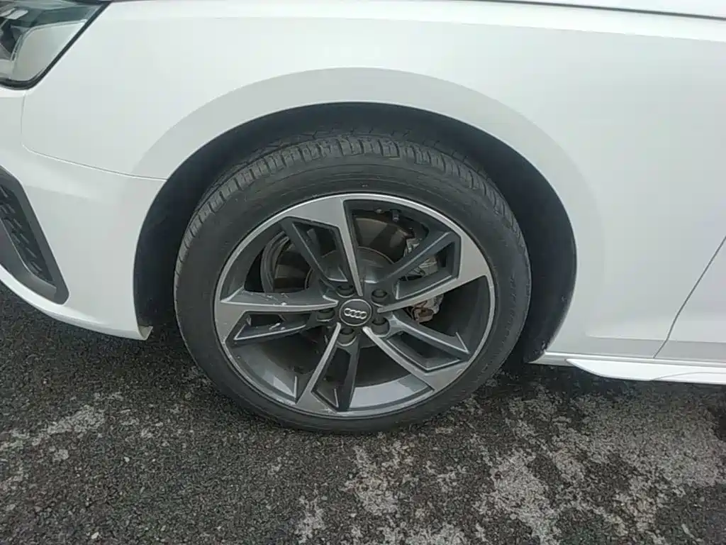 Audi A4L — миниатюра 23