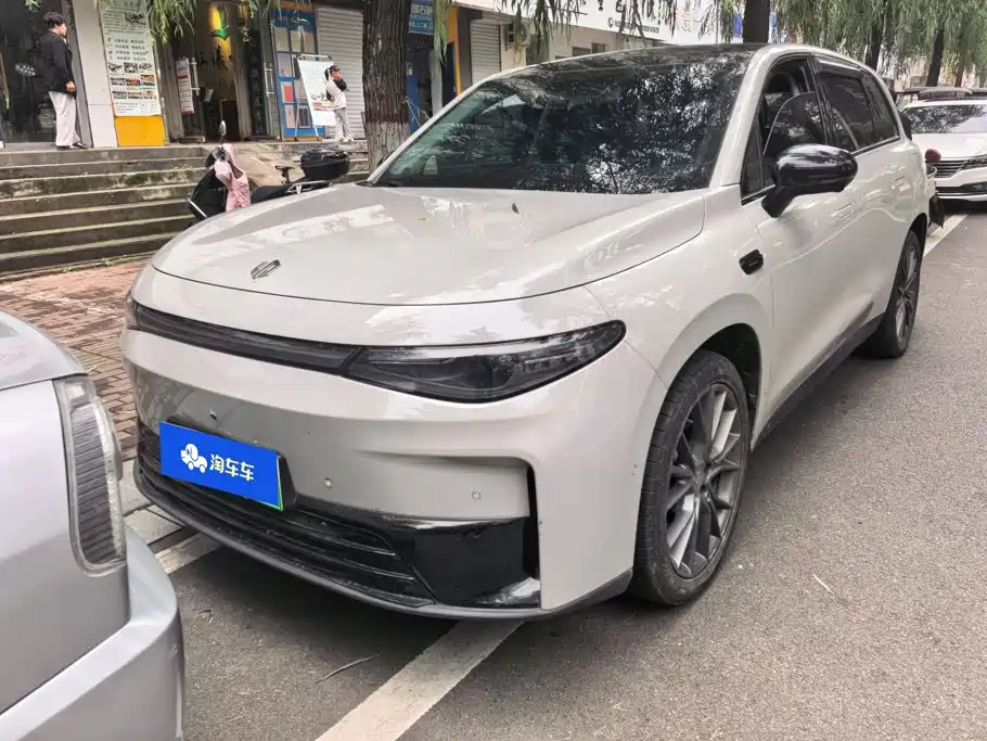 Leapmotor Leapmotor C10 — миниатюра 2