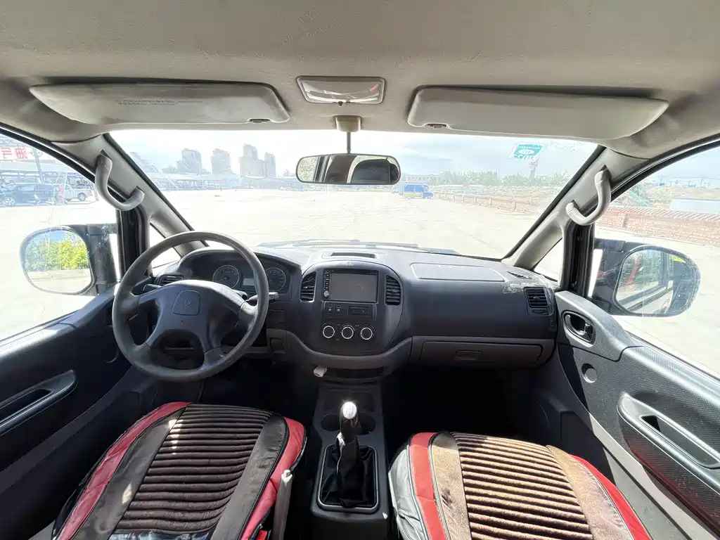 Forthing Lingzhi M3 1.6L 7 seats Standard Type, фото 5