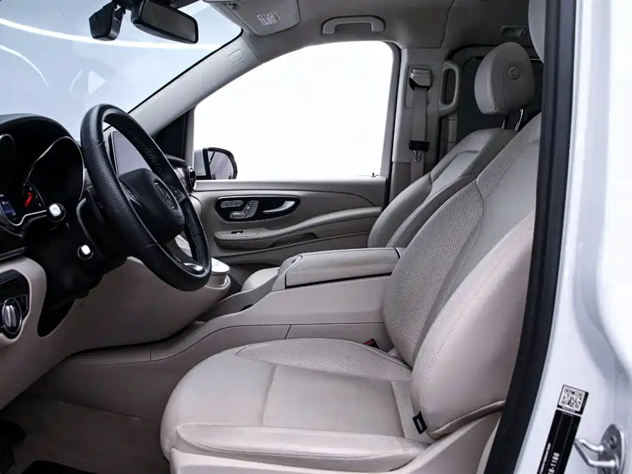 MERCEDES-BENZ V CLASS