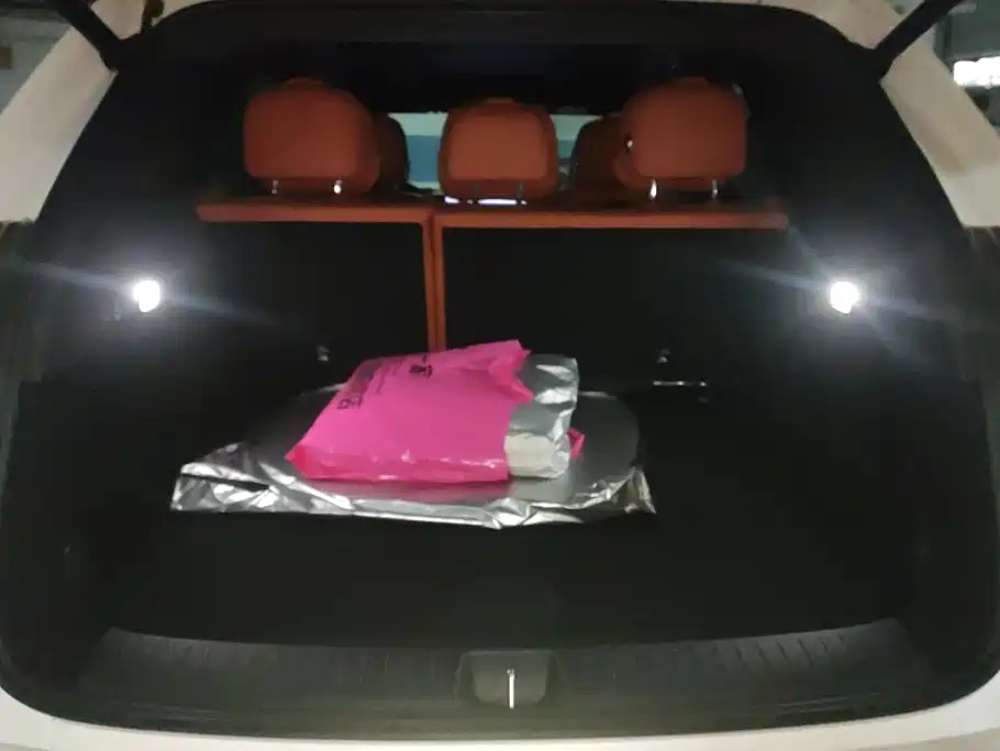 Li Auto Li L6 — миниатюра 4