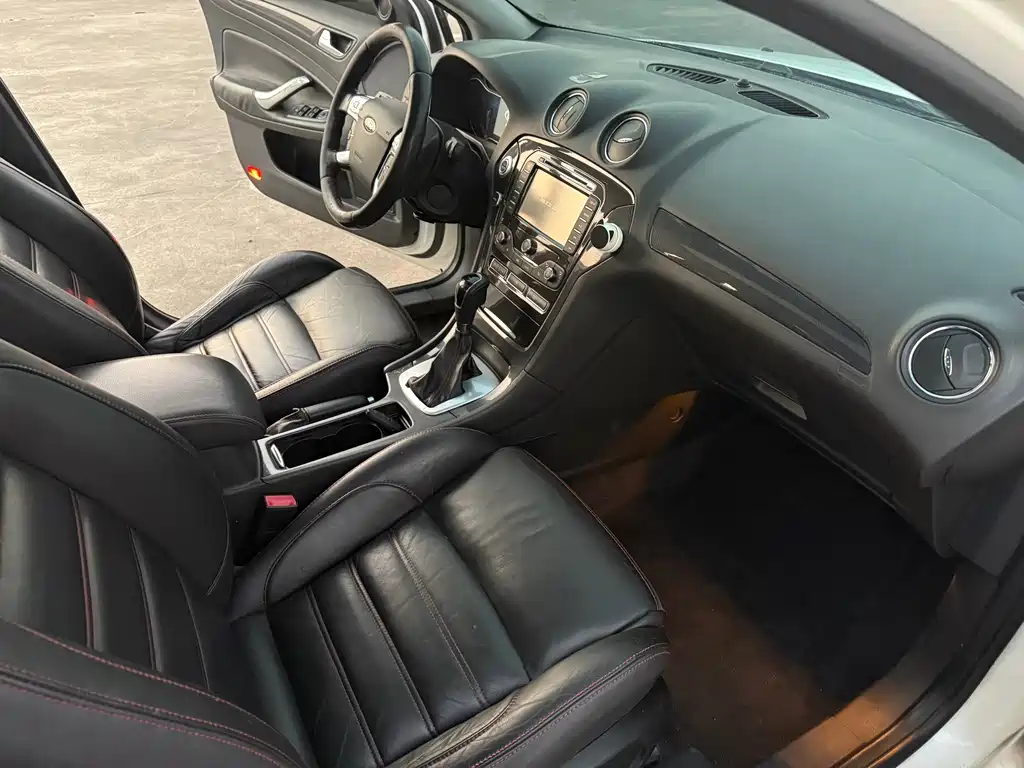 Ford Mondeo Zhisheng — миниатюра 11