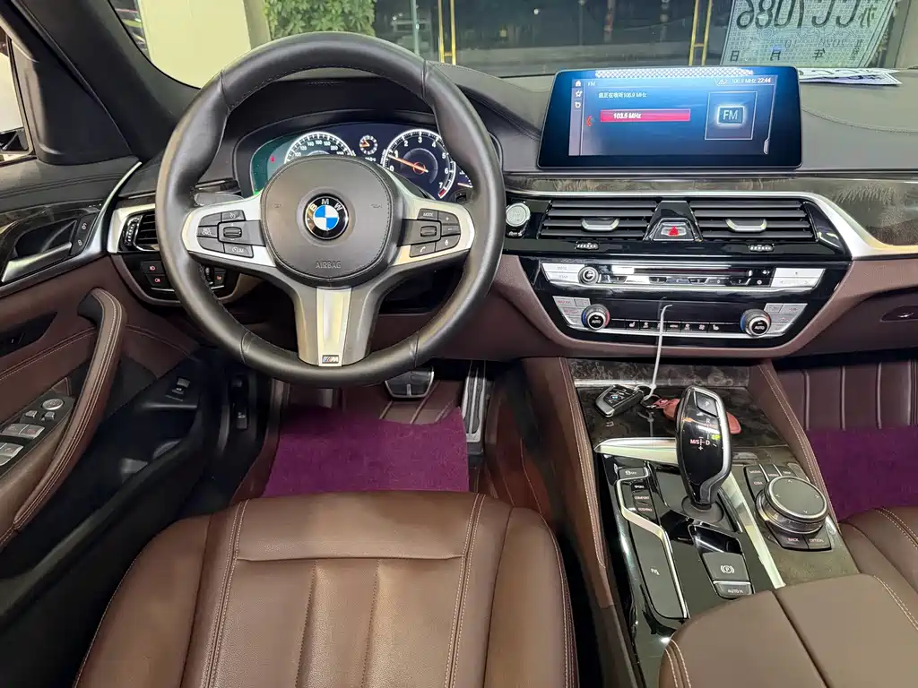 BMW 5 Series — миниатюра 18