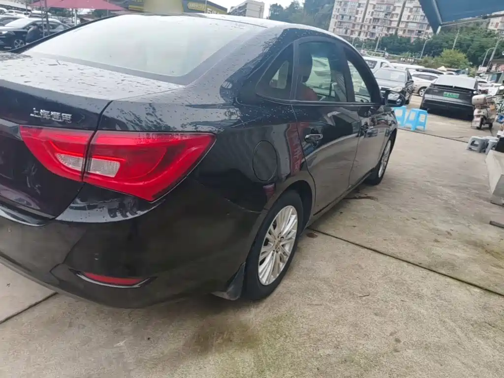 Buick Excelle — миниатюра 8