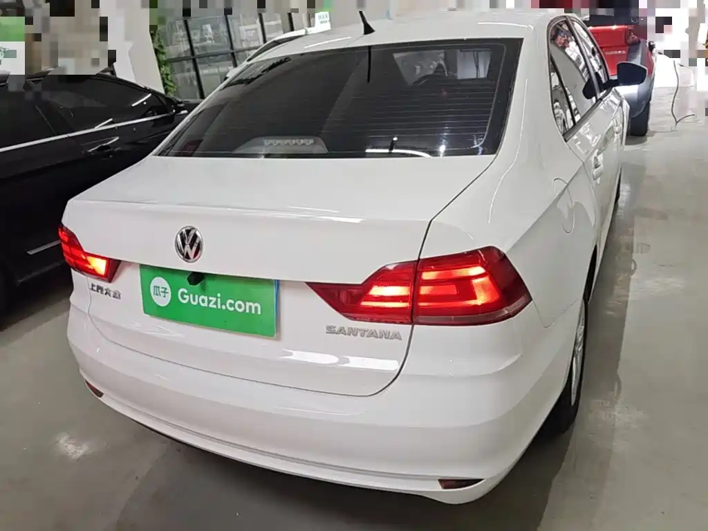 Volkswagen Santana — миниатюра 6