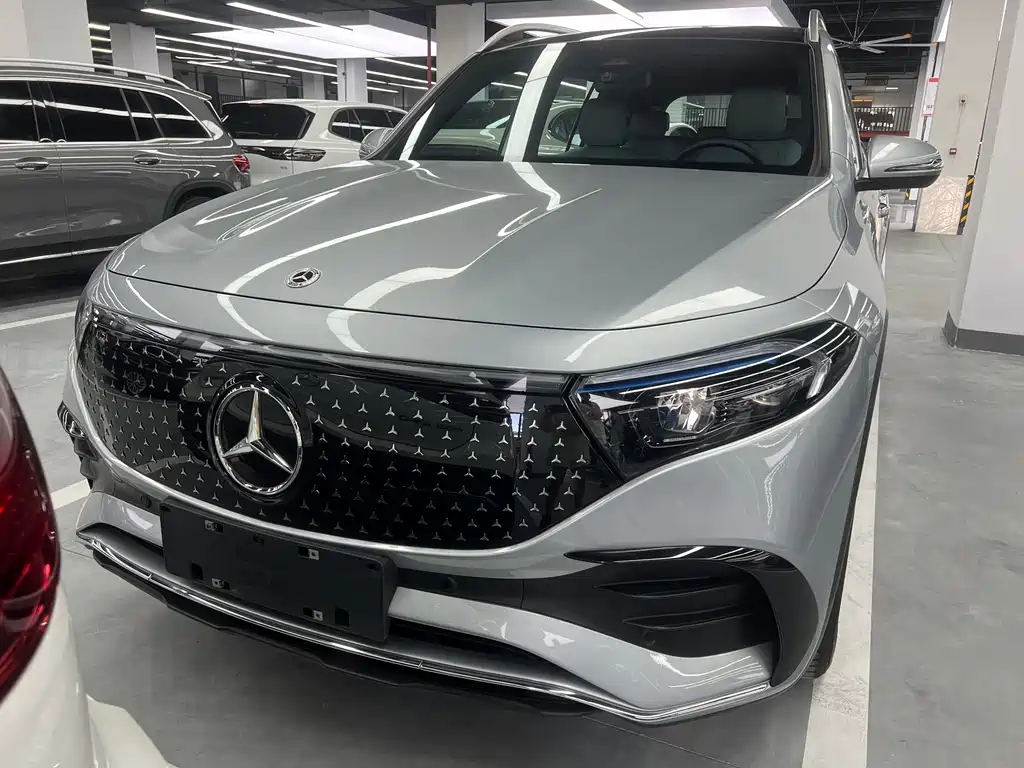 Mercedes-Benz EQB — миниатюра 2