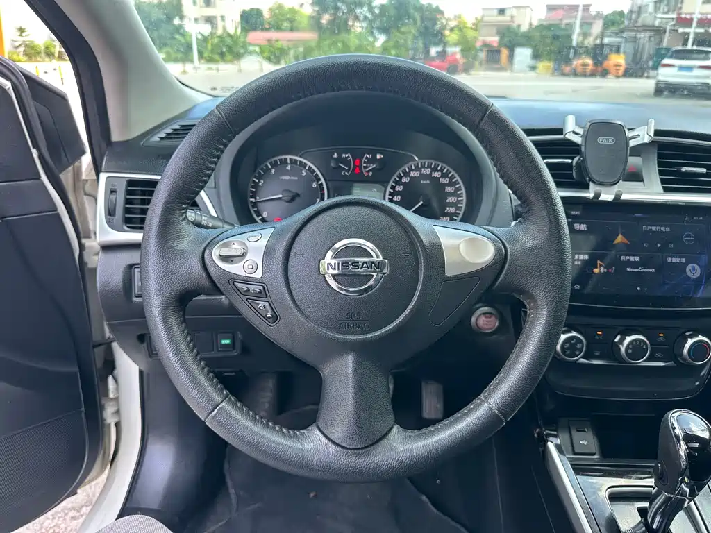 Nissan Sylphy — миниатюра 5