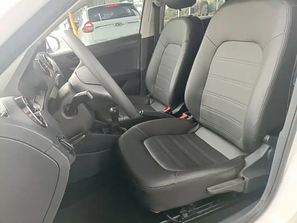 Volkswagen Jetta — миниатюра 15