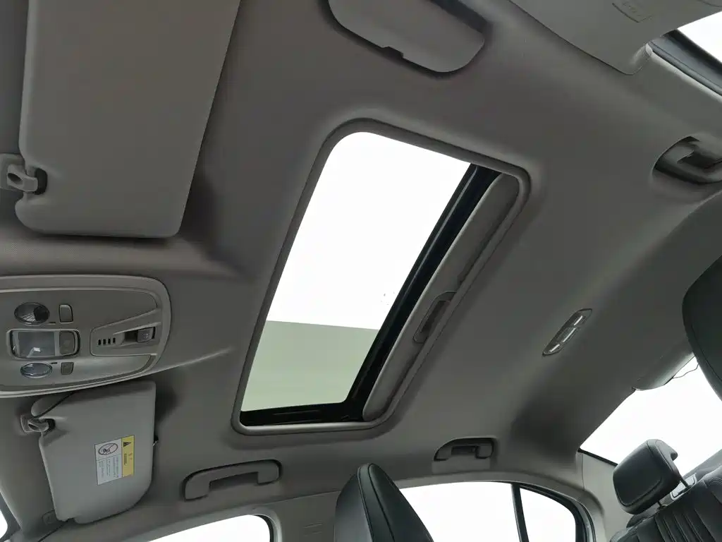 Peugeot 408 — миниатюра 14