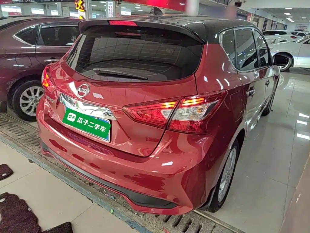 Nissan Tiida — миниатюра 7