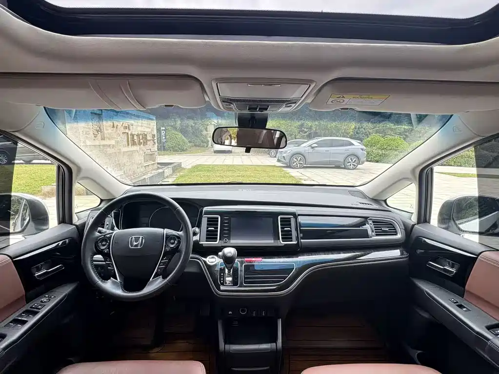 Honda Elysion — миниатюра 6