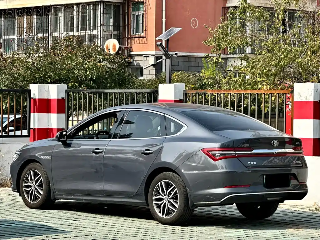 BYD Qin Pro NEV — миниатюра 5